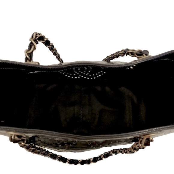 Chanel Triple CC Black Patent Leather Chain Link Perforated Shoulder Bag - Picture 5 of 10